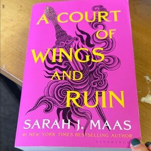 A Court of Wings and Ruin by Sarah J. Maas - Pink Cover